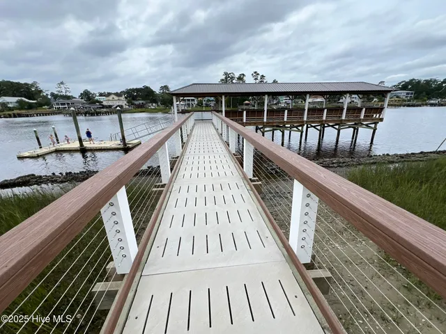 $1,950 | 3030 Marsh Winds Circle, Unit 302, Southport, NC 28461