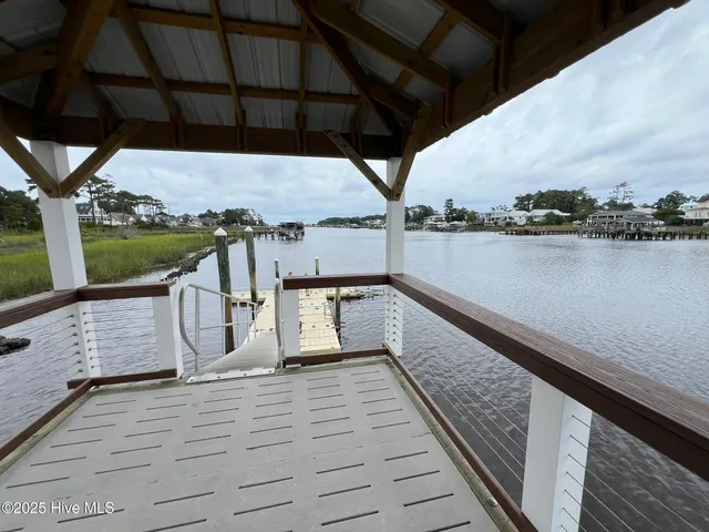 $1,950 | 3030 Marsh Winds Circle, Unit 302, Southport, NC 28461