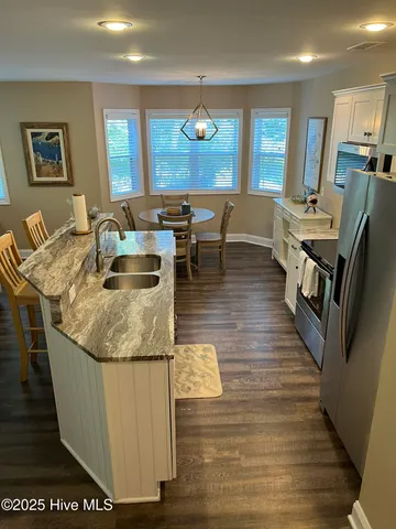 $1,950 | 3030 Marsh Winds Circle, Unit 302, Southport, NC 28461