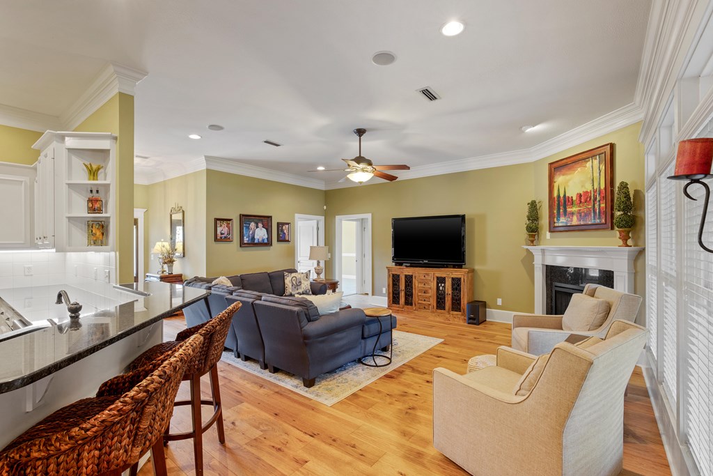 3641 Oak Ridge Lane Dothan, AL 36303 - Photo 9 of 40 Great Room