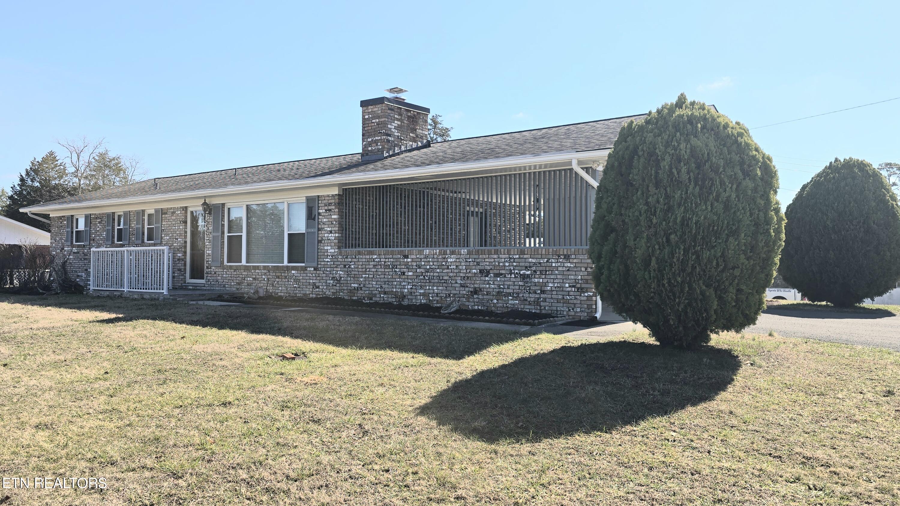 8200 Tazewell Pike Corryton, TN 37721 - Photo 11 of 25 20260227_105858