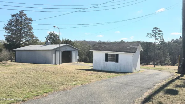 $350,000 | 8200 Tazewell Pike, Corryton, TN 37721