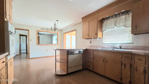 $350,000 | 8200 Tazewell Pike, Corryton, TN 37721