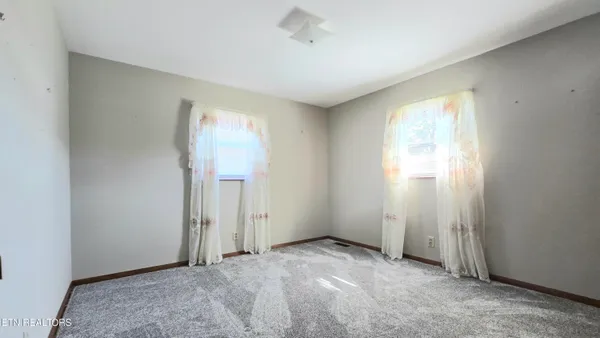 $350,000 | 8200 Tazewell Pike, Corryton, TN 37721