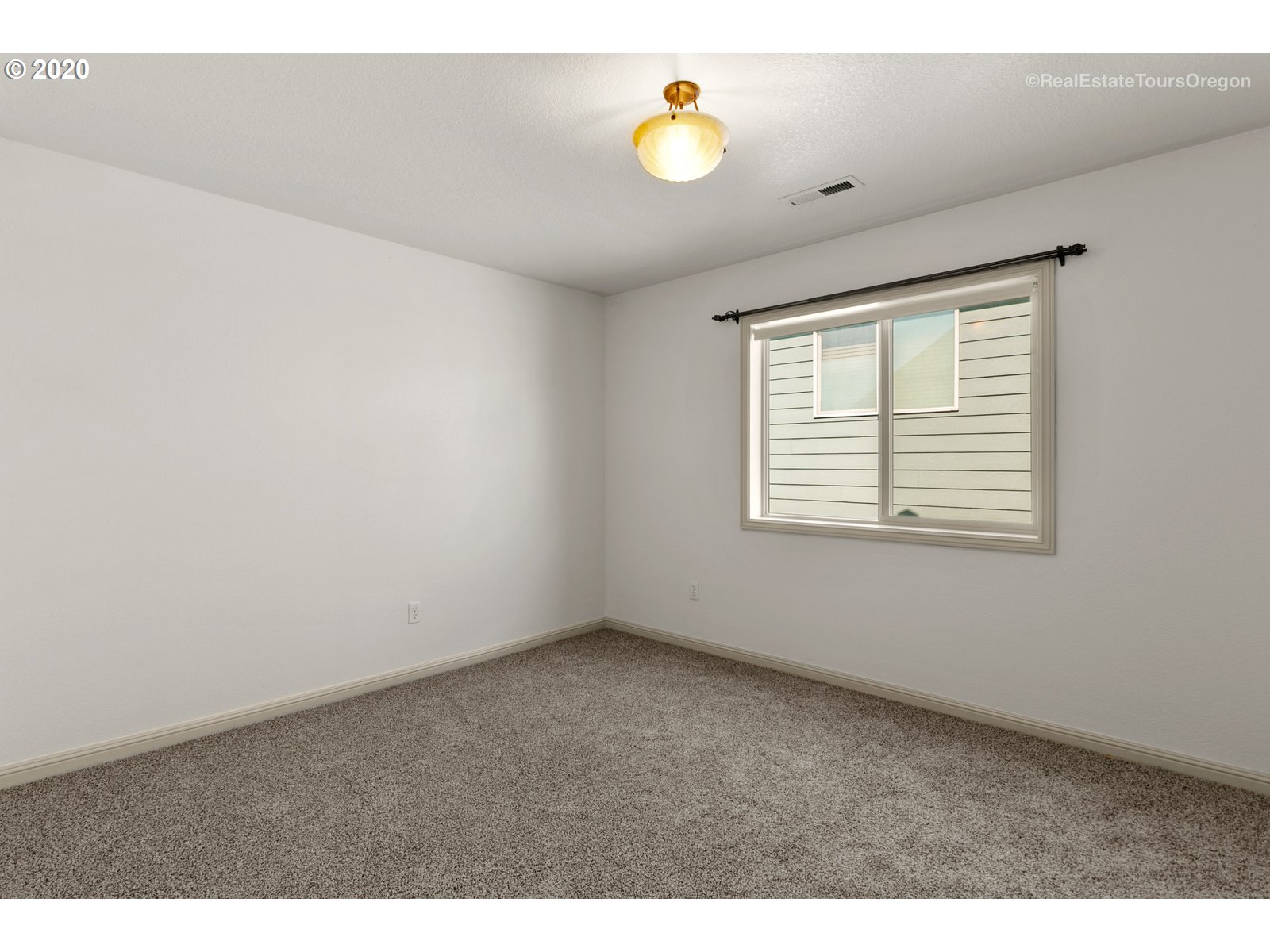 3097 Southeast Riesling Road Milwaukie, OR 97267 - Photo 22 of 32 Gallery Image 22