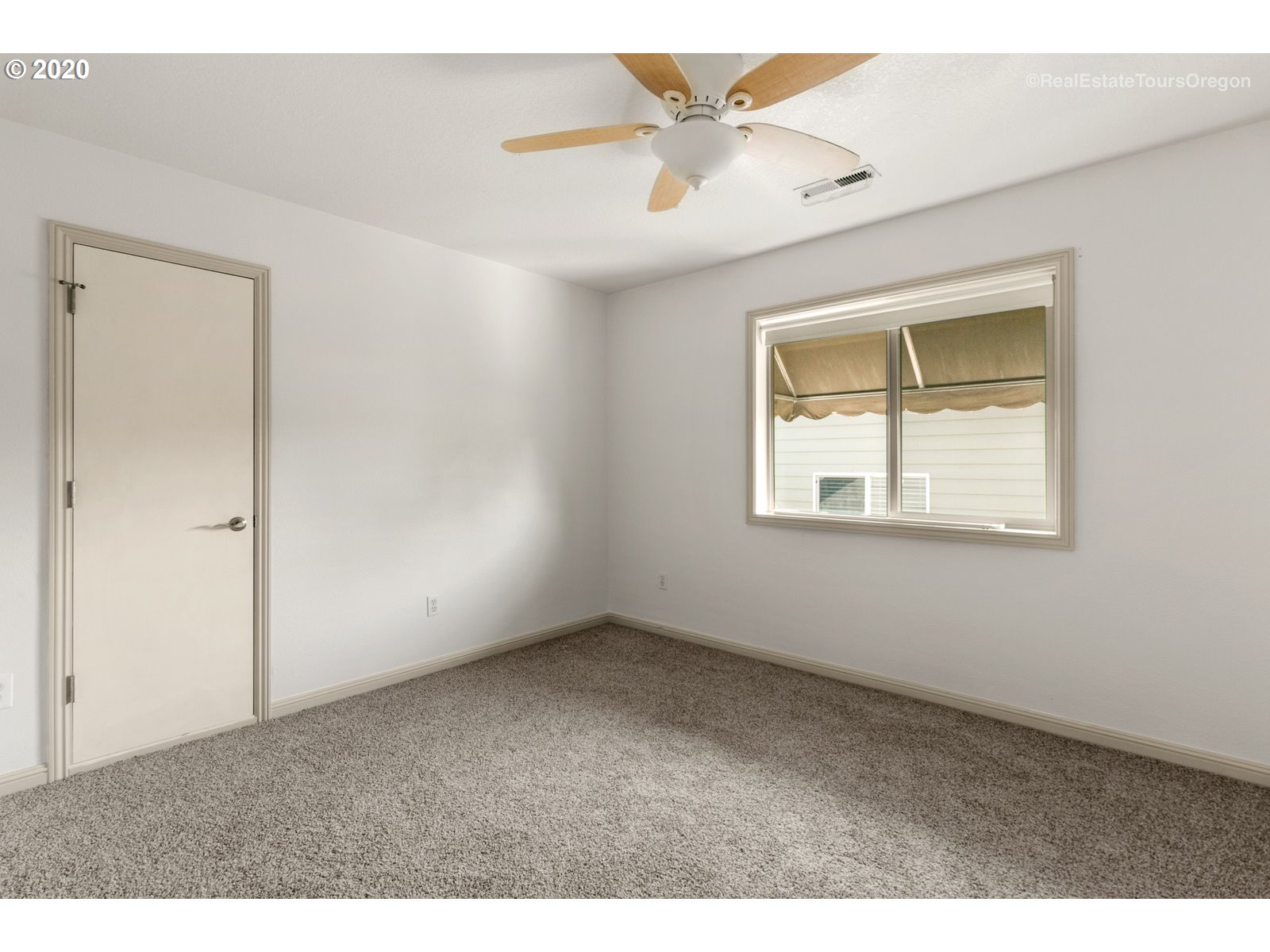 3097 Southeast Riesling Road Milwaukie, OR 97267 - Photo 25 of 32 Gallery Image 25