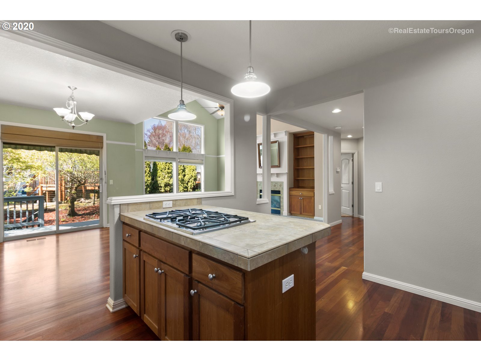 3097 Southeast Riesling Road Milwaukie, OR 97267 - Photo 9 of 32 Gallery Image 9