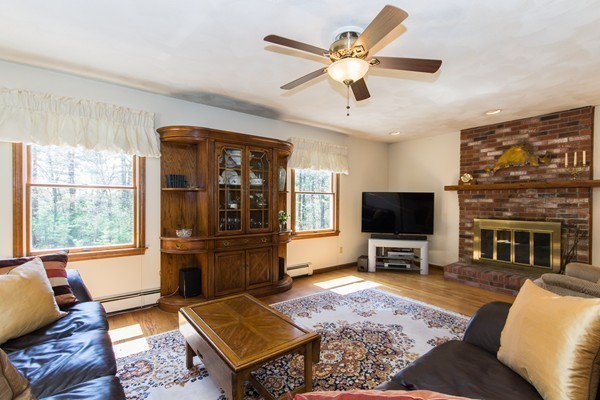 39 Old North Road Carlisle, MA 01741 - Photo 3 of 19