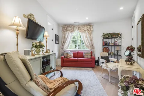 $1,500,000 | 25603 Monte Nido Drive, Calabasas, CA 91302