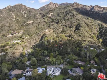 $1,500,000 | 25603 Monte Nido Drive, Calabasas, CA 91302