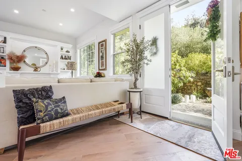 $1,500,000 | 25603 Monte Nido Drive, Calabasas, CA 91302