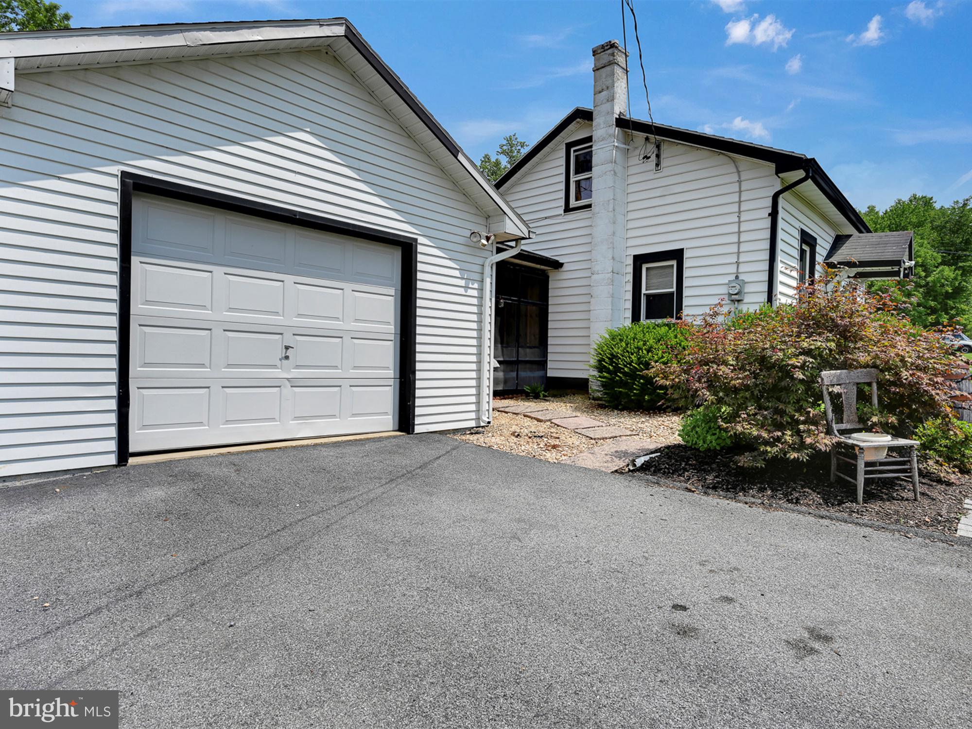 821 Smokestown Road Denver, PA 17517 - Photo 4 of 26 Gallery Image 4