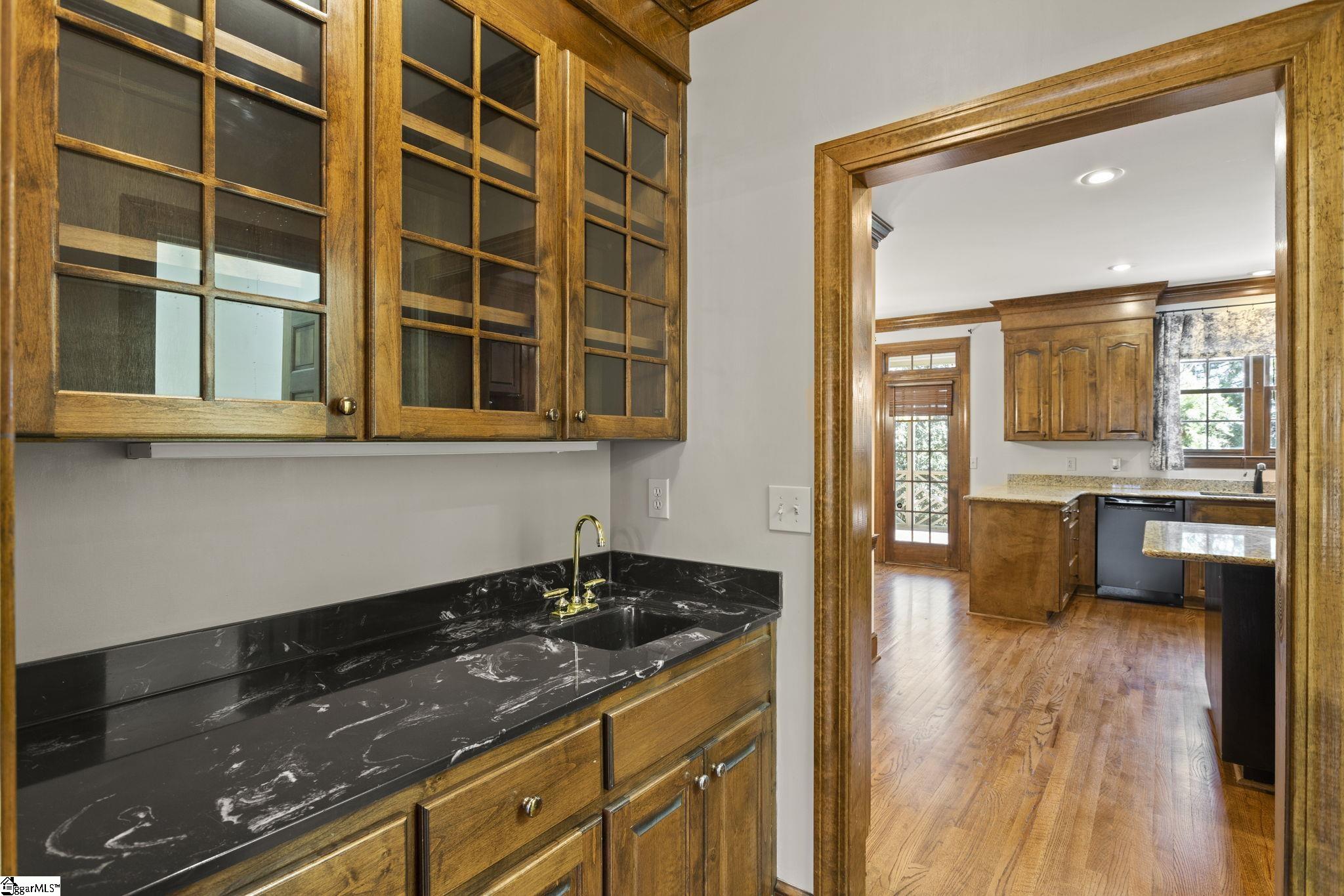 116 Block House Road Greenville, SC 29615 - Photo 6 of 36 Gallery Image 6