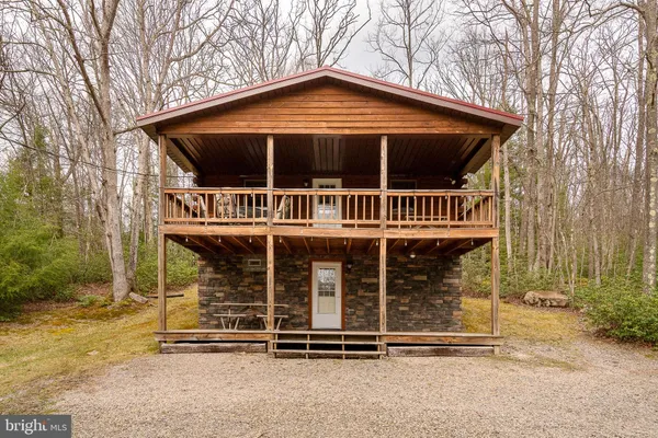 $279,900 | 400 Bear Drive East, Oakland, MD 21550