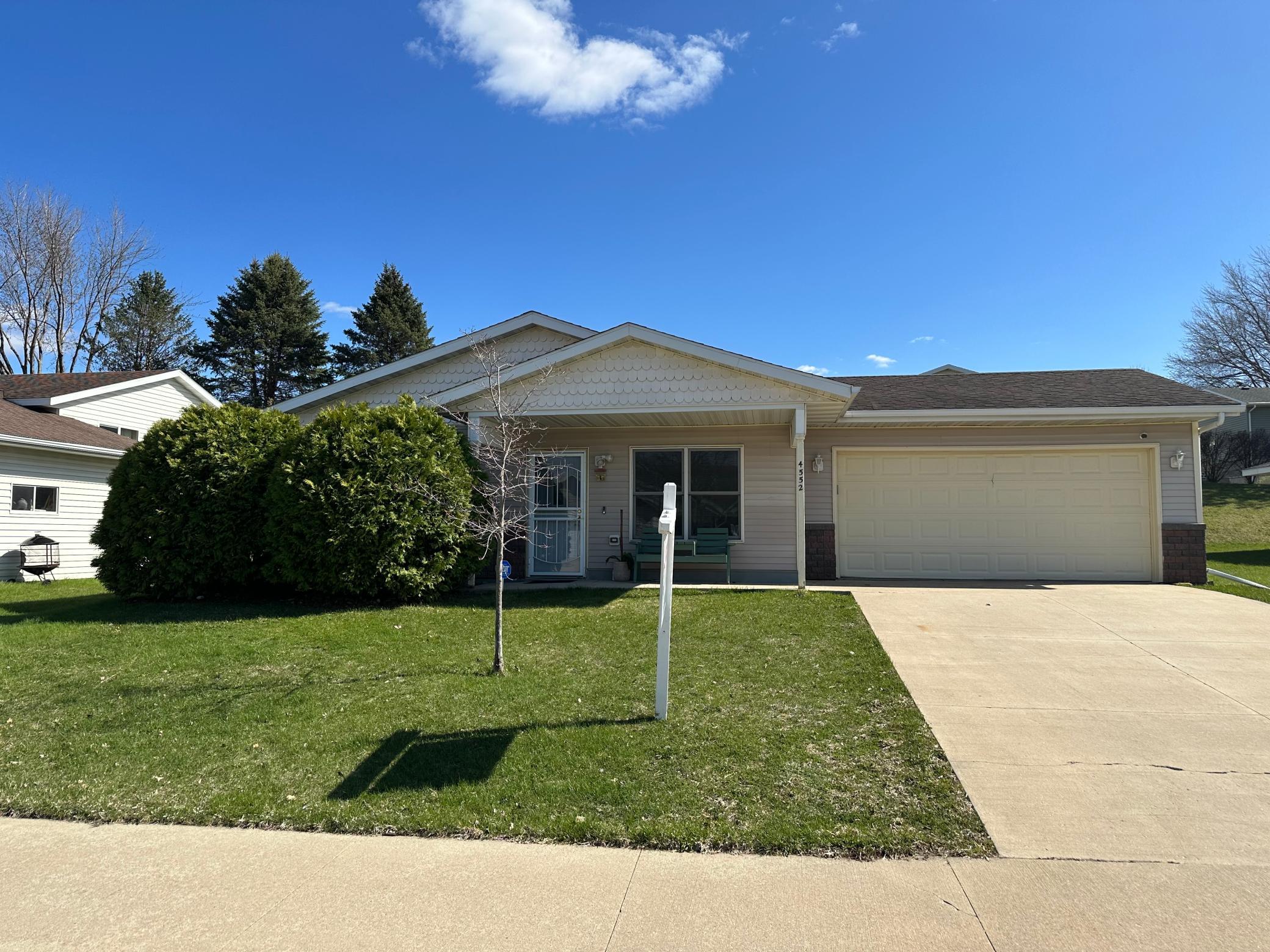 4552 Manor Brook Drive Northwest Rochester, MN 55901 - Photo 1 of 35