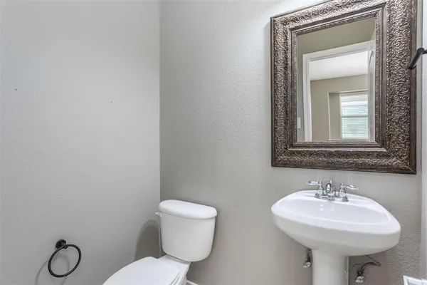 $2,675 | 1240 Hayden Lane, Savannah, TX 76227