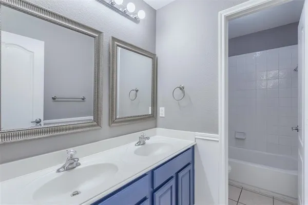$2,675 | 1240 Hayden Lane, Savannah, TX 76227