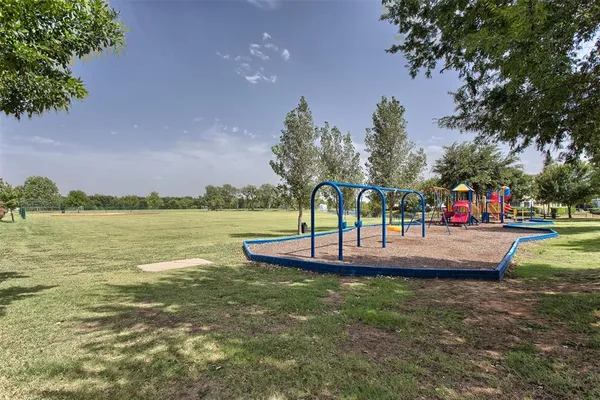 $2,675 | 1240 Hayden Lane, Savannah, TX 76227