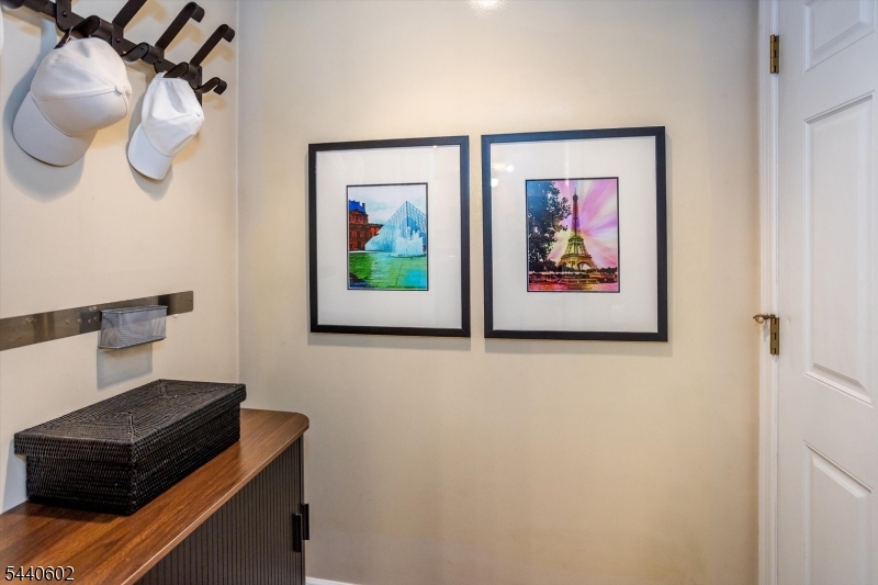 24 Brookfield Way Mendham, NJ 07945 - Photo 20 of 32