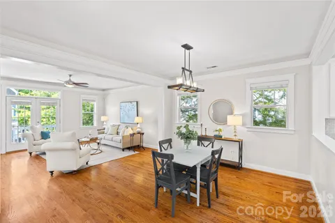 $595,000 | 540 Dubois Court, Charlotte, NC 28208