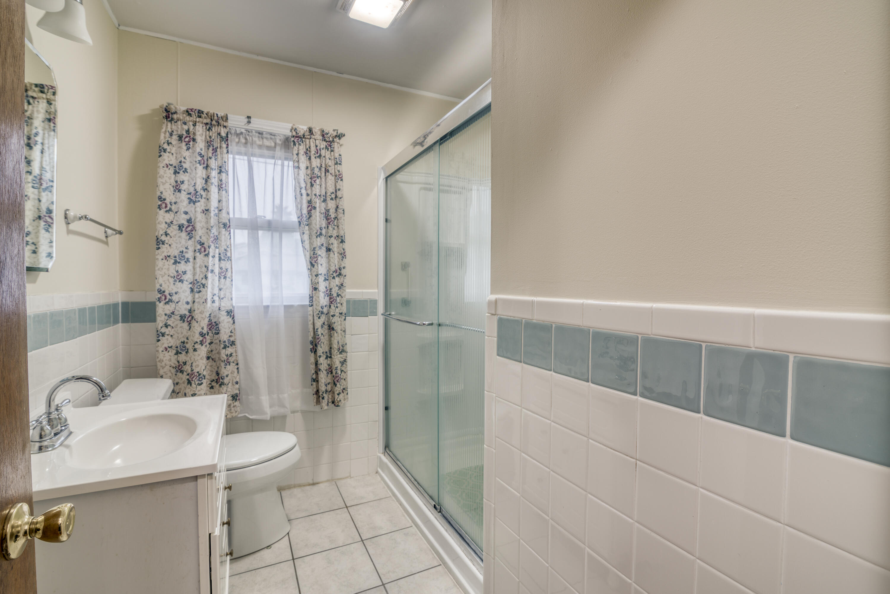 254 Green Valley Road Bristol, VA 24202 - Photo 17 of 28 254-Green-Valley-Rd-Bristol-VA Highlands