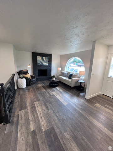 9789 South 285 East Sandy, UT 84070 - Photo 5 of 45