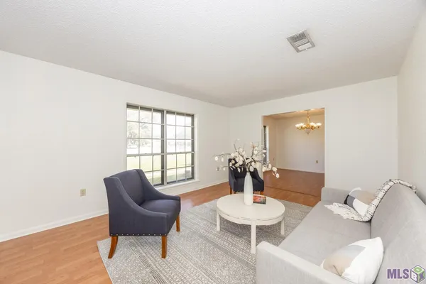 $385,000 | 1973 Antonio Road, Port Allen, LA 70767