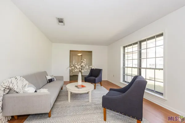 $385,000 | 1973 Antonio Road, Port Allen, LA 70767