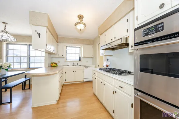 $385,000 | 1973 Antonio Road, Port Allen, LA 70767