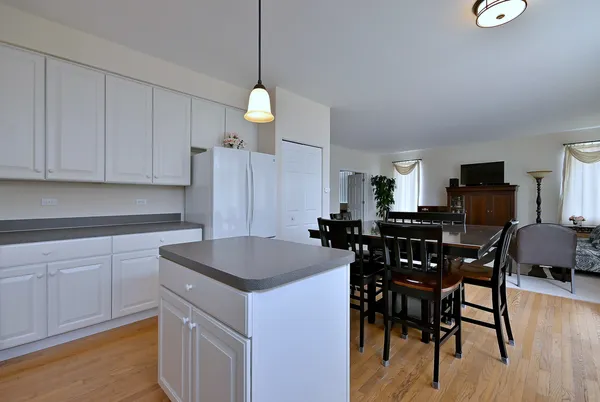 $459,900 | 230 Stickley Lane, Lake In The Hills, IL 60156
