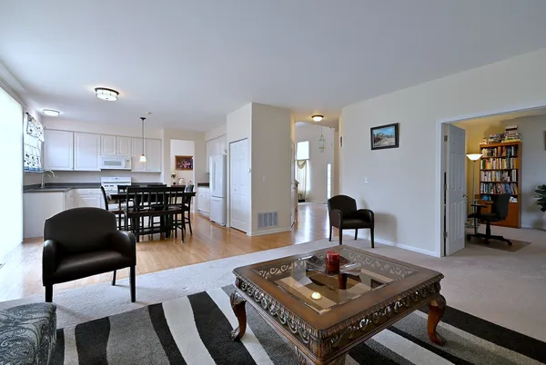 $459,900 | 230 Stickley Lane, Lake In The Hills, IL 60156
