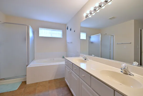 $459,900 | 230 Stickley Lane, Lake In The Hills, IL 60156