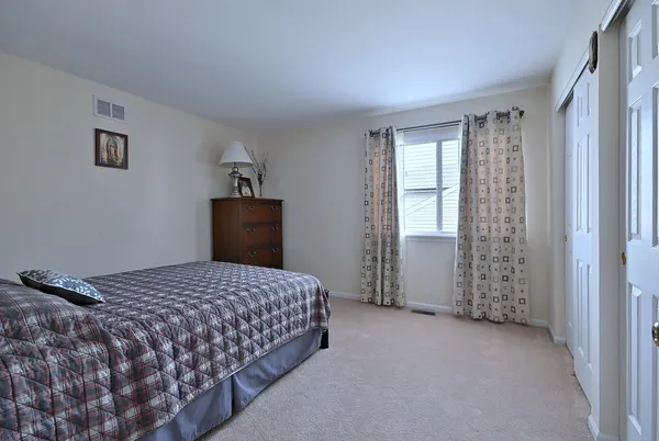 $459,900 | 230 Stickley Lane, Lake In The Hills, IL 60156