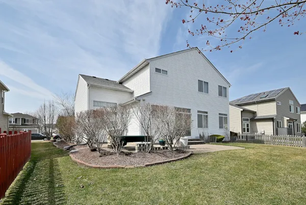 $459,900 | 230 Stickley Lane, Lake In The Hills, IL 60156
