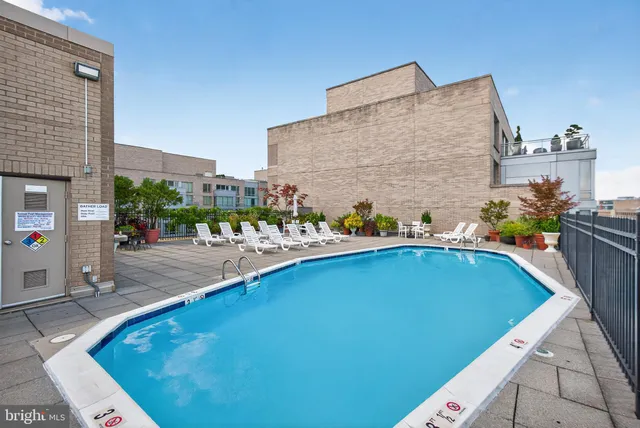 $330,000 | 2201 L Street Northwest, Unit 316, Washington, DC 20037