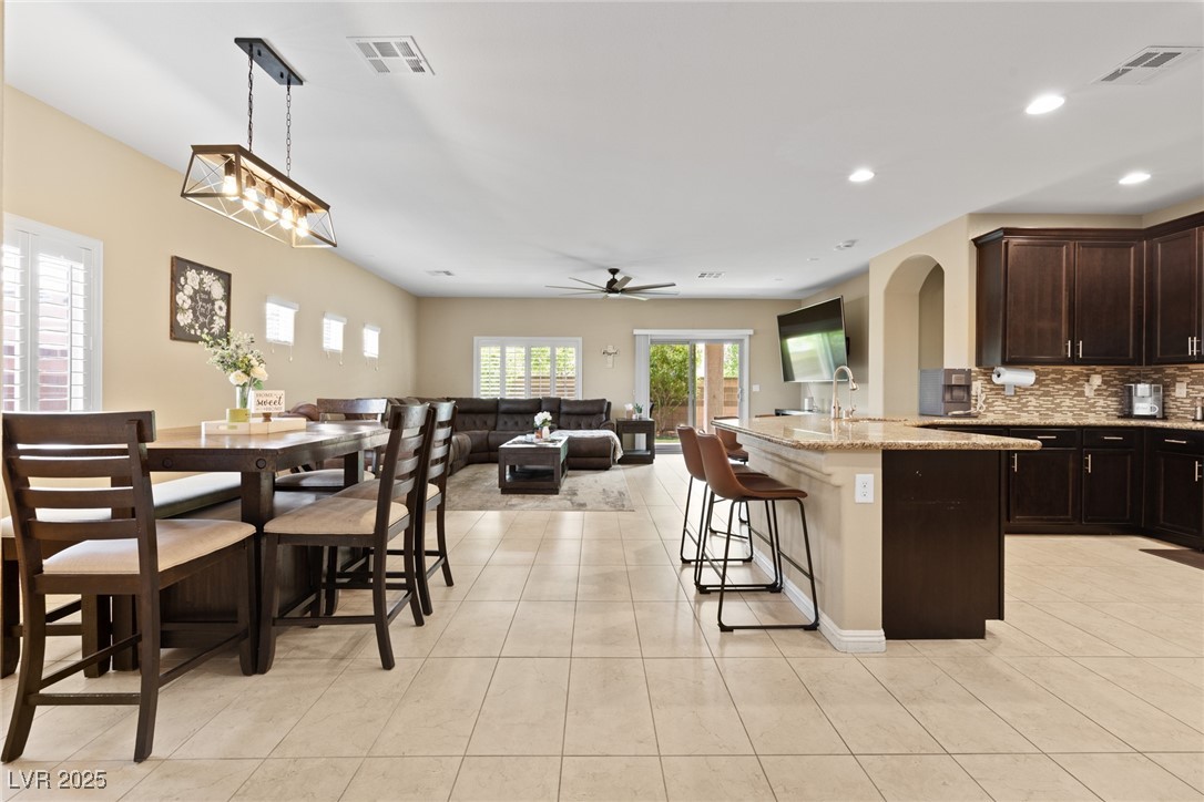 9095 Mastodon Avenue Las Vegas, NV 89149 - Photo 11 of 57