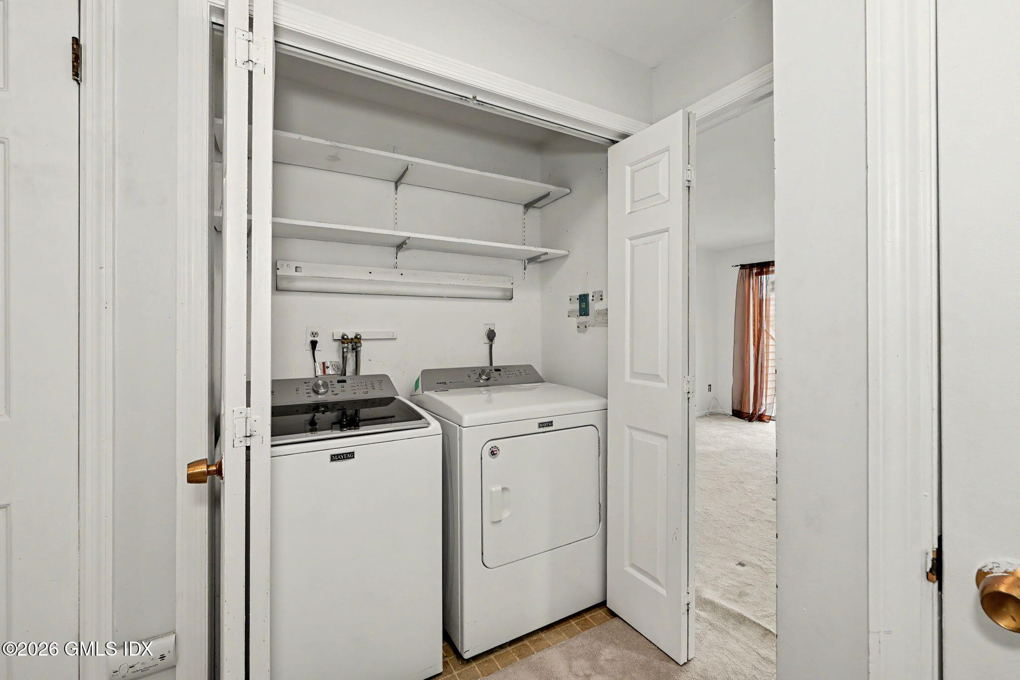 21 Highland Road, Unit 21 Stamford, CT 06901 - Photo 16 of 19 Laundry Room