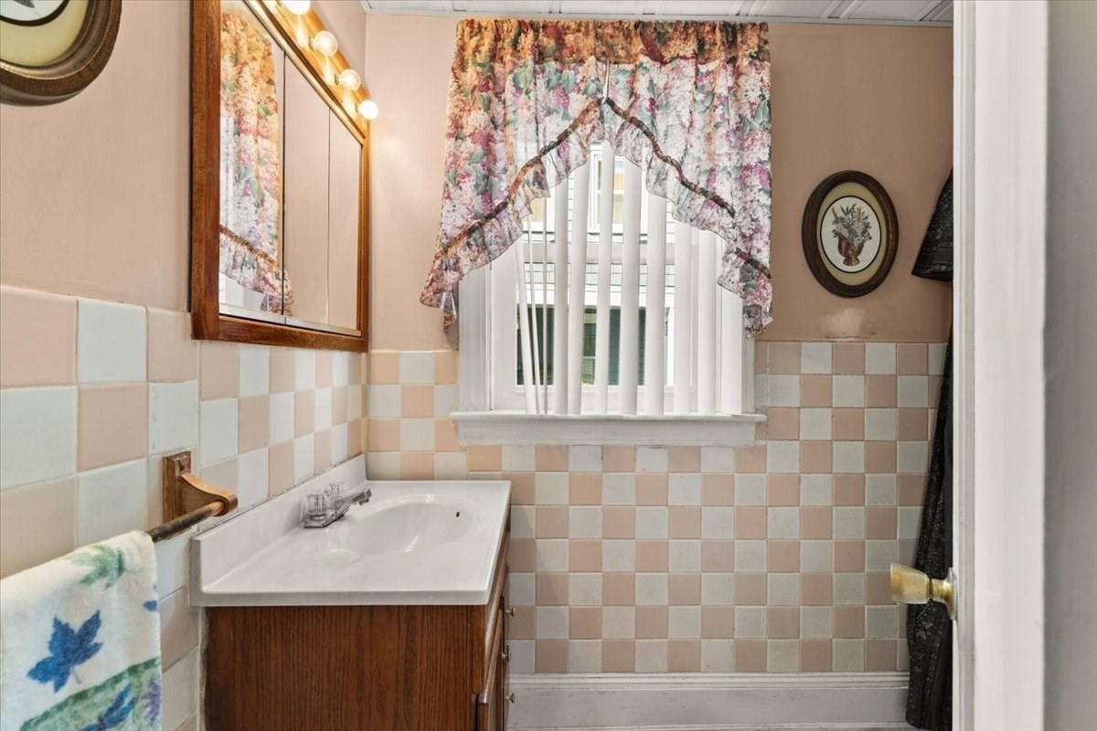 47 Bush Street Fall River, MA 02724 - Photo 31 of 45 Gallery Image 31