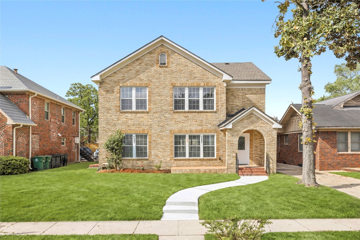 Welcome to the beautiful 2218 Arbor St!