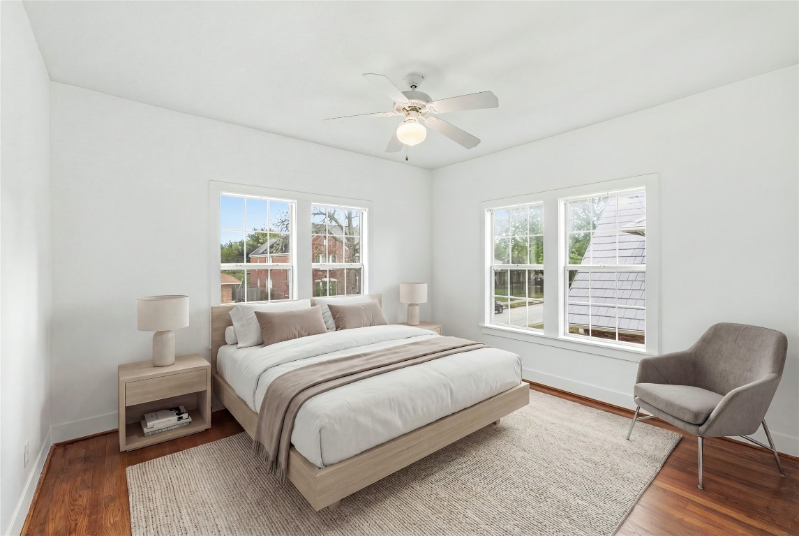 2218 Arbor Street, Unit ABC Houston, TX 77004 - Photo 16 of 43 Can you see yourself relaxing here after a long day of work? *Virtually staged* -Upstairs