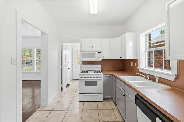 $1,750 | 2218 Arbor Street, Unit ABC, Houston, TX 77004