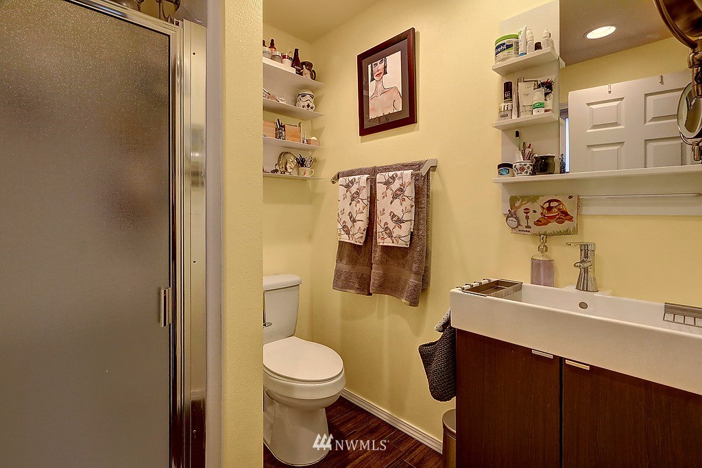 913 Jones Avenue South Renton, WA 98057 - Photo 12 of 25