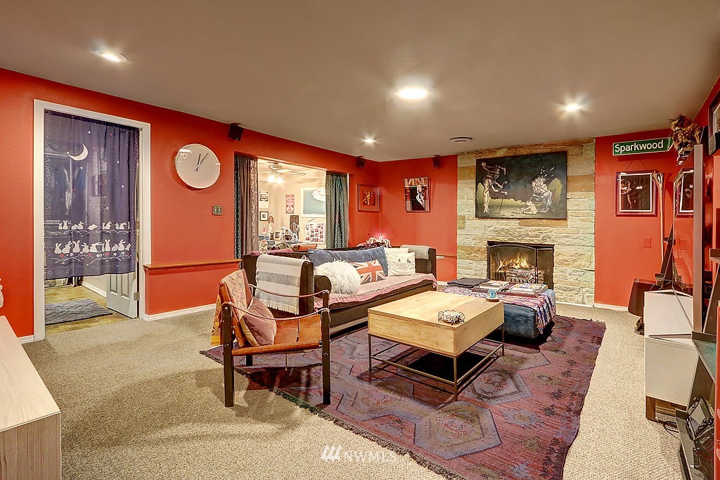 913 Jones Avenue South Renton, WA 98057 - Photo 13 of 25