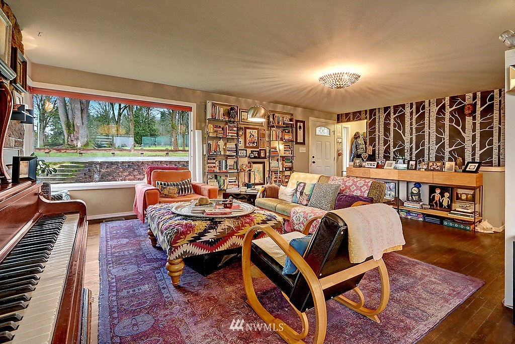913 Jones Avenue South Renton, WA 98057 - Photo 4 of 25