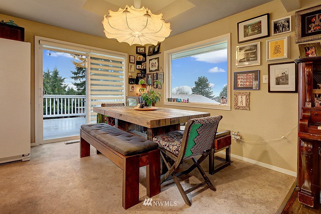 913 Jones Avenue South Renton, WA 98057 - Photo 6 of 25