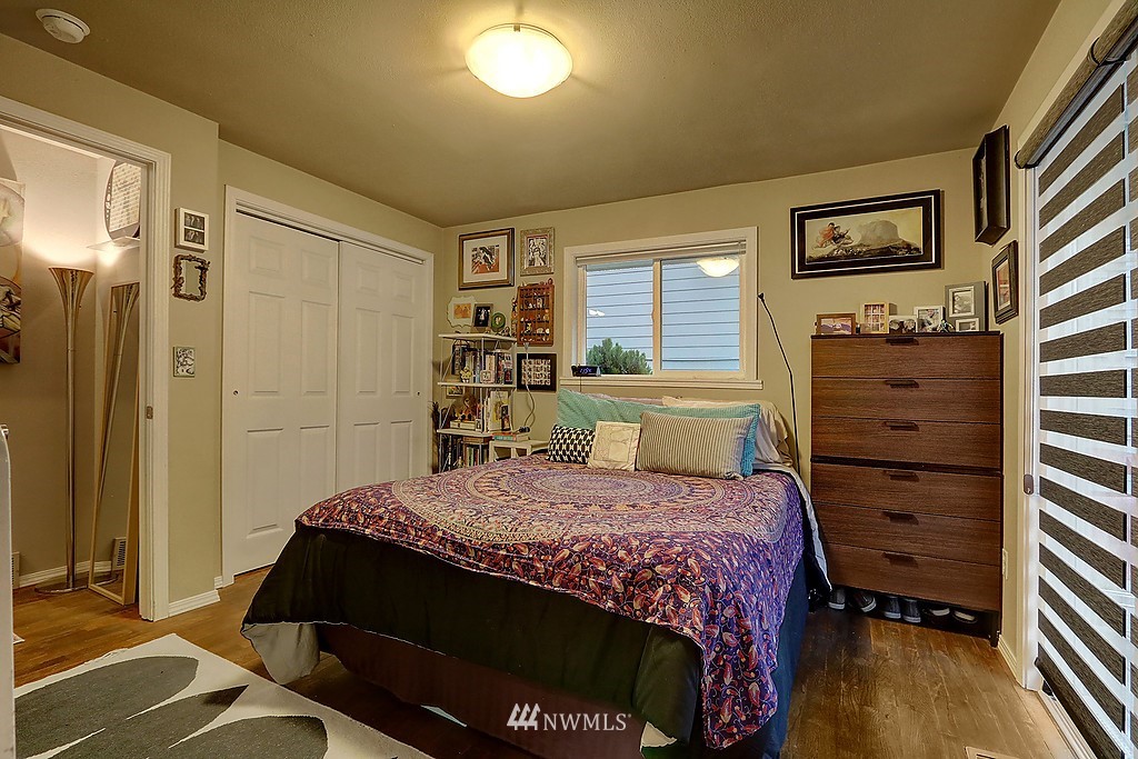 913 Jones Avenue South Renton, WA 98057 - Photo 10 of 25