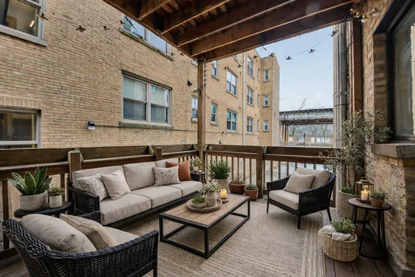 $2,750 | 4134 North Kenmore Avenue, Unit 1, Chicago, IL 60613