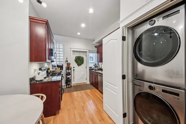 $2,750 | 4134 North Kenmore Avenue, Unit 1, Chicago, IL 60613