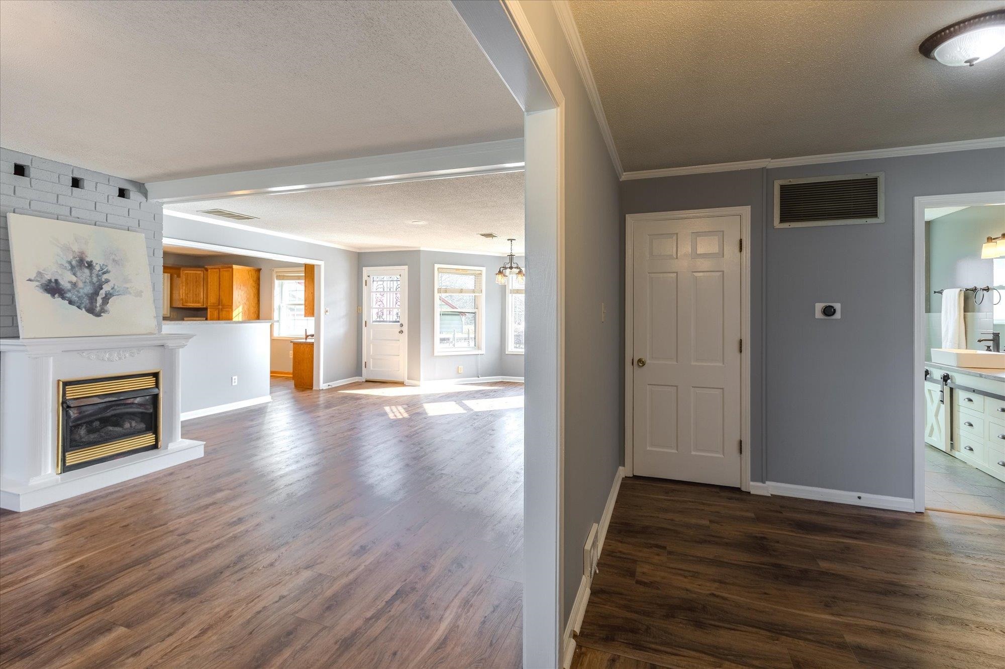 1060 Quinn Road Collierville, TN 38017 - Photo 6 of 40 Gallery Image 6