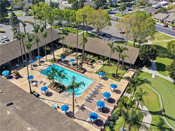 $1,015,000 | 8933 Amador Circle, Unit 1316E, Huntington Beach, CA 92646